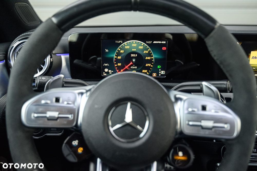 Mercedes-Benz CLA - 25