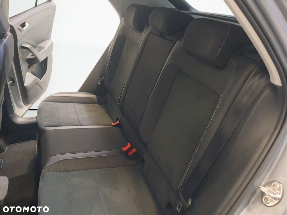 Volkswagen T-Roc 1.5 TSI Style DSG - 31