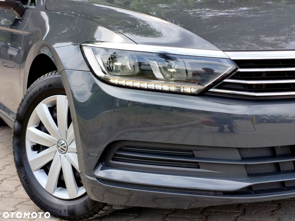 Volkswagen Passat 1.6 TDI BMT City - 16