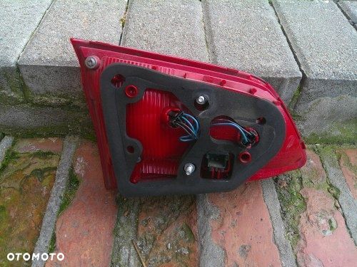 VW PASSAT B7 2010- KOMBI PRAWA TYLNA LAMPA KLAPA ORYGINAŁ 3AF945094C - 2