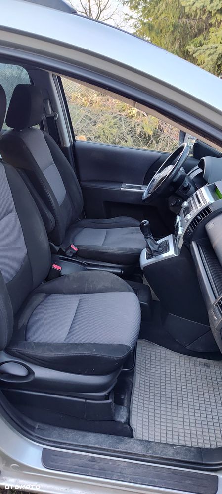 Mazda 5 - 3