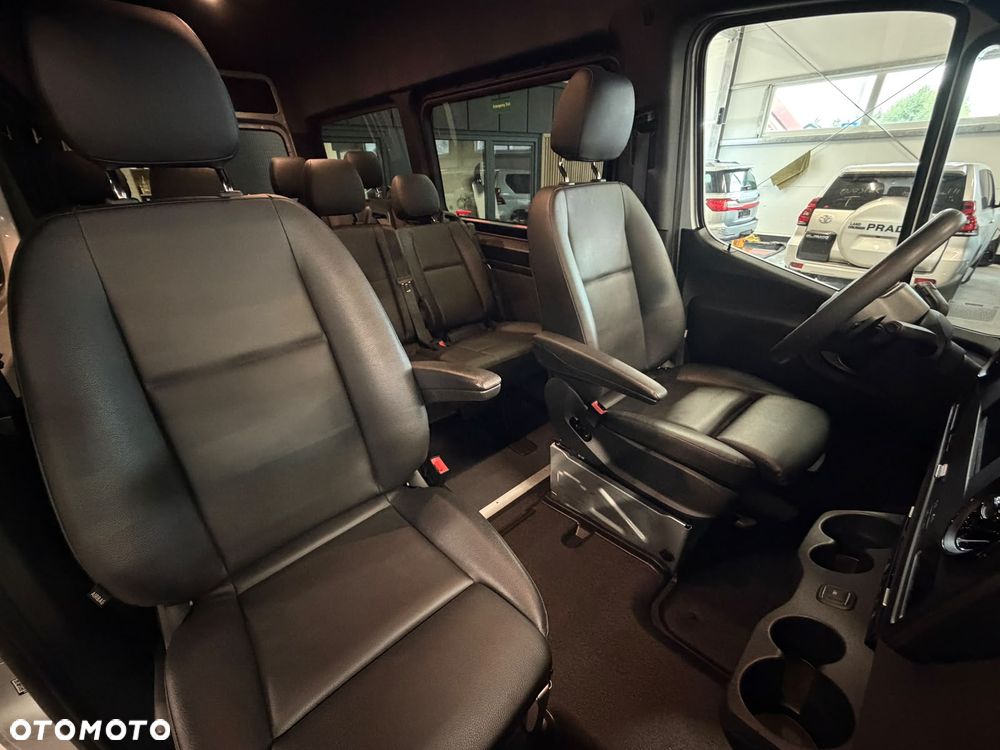 Mercedes-Benz Sprinter - 21