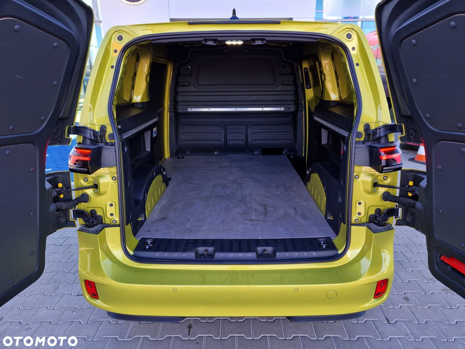 Volkswagen id-buzz - 16