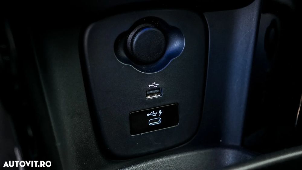 Mini Cooper SE Electric Trim - 16