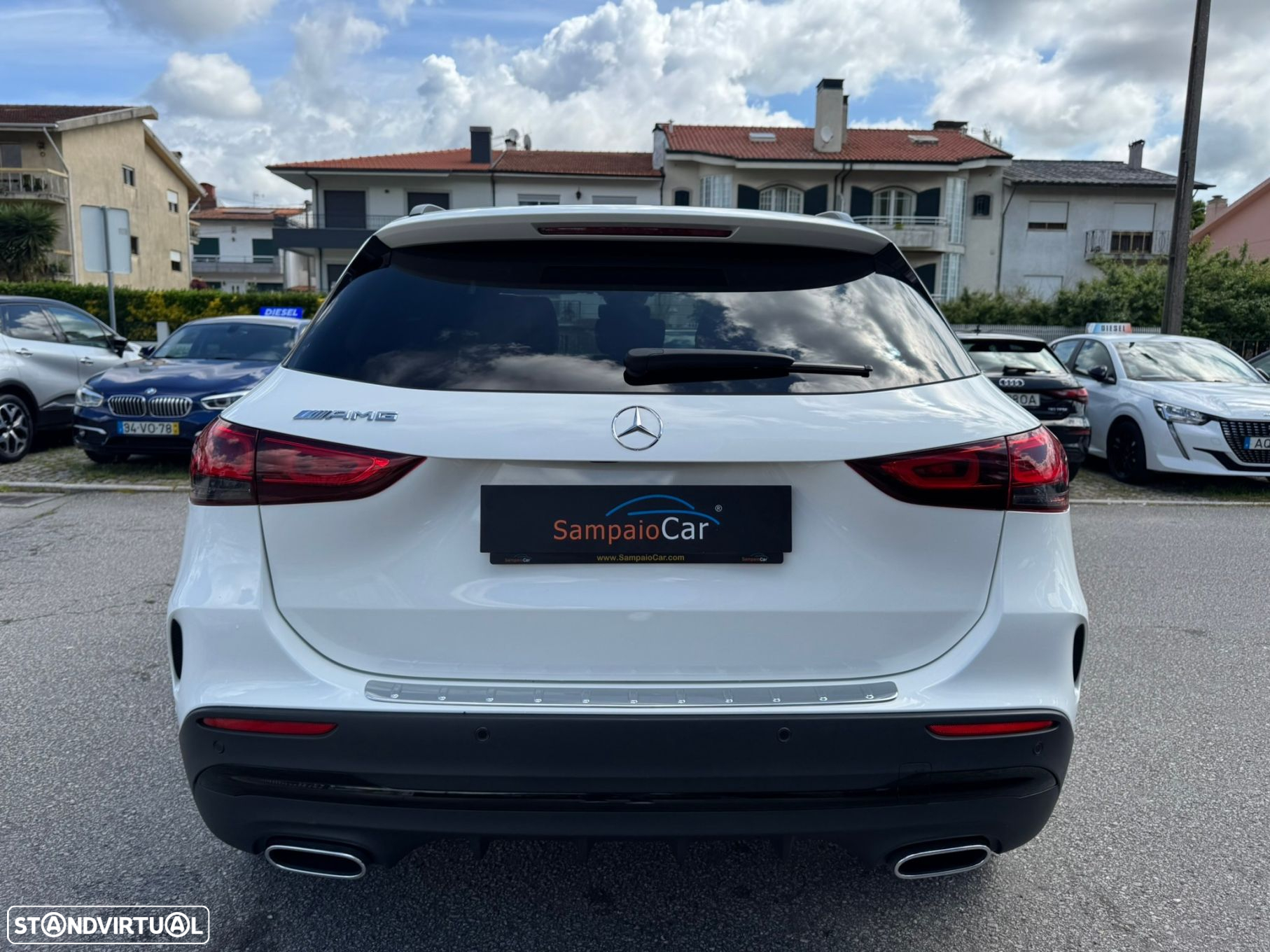 Mercedes-Benz GLA 180 d AMG Line - 11