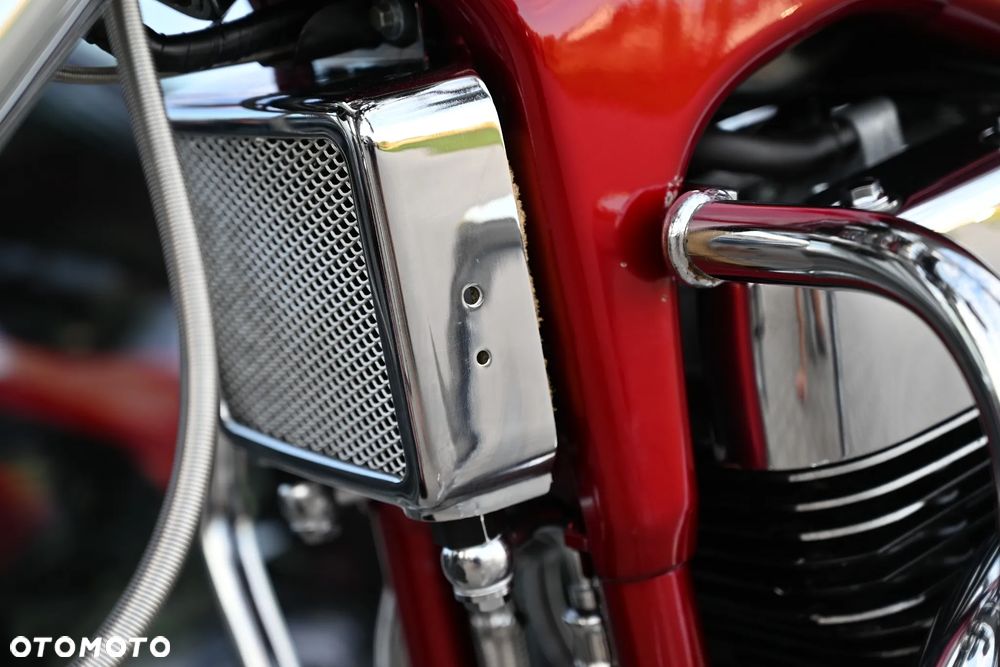 Suzuki Intruder - 25