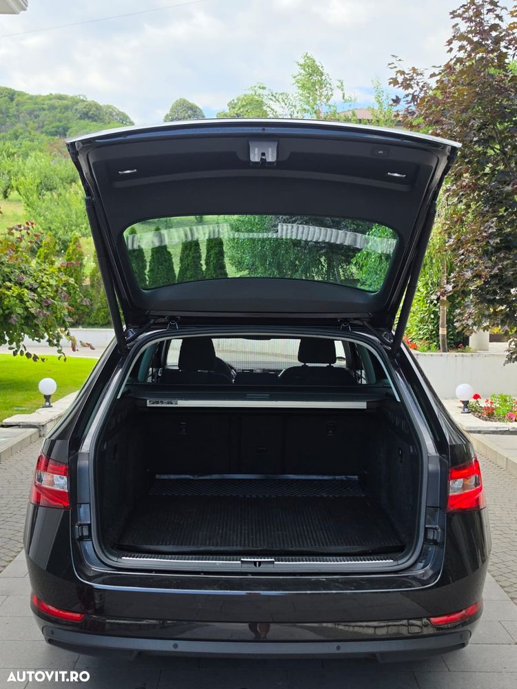 Skoda Superb 2.0 TDI DSG Style - 15