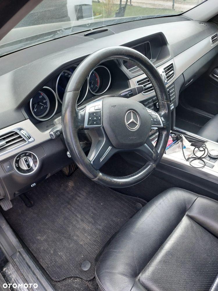 Mercedes-Benz Klasa E 200 BlueTEC 7G-TRONIC Avantgarde - 12