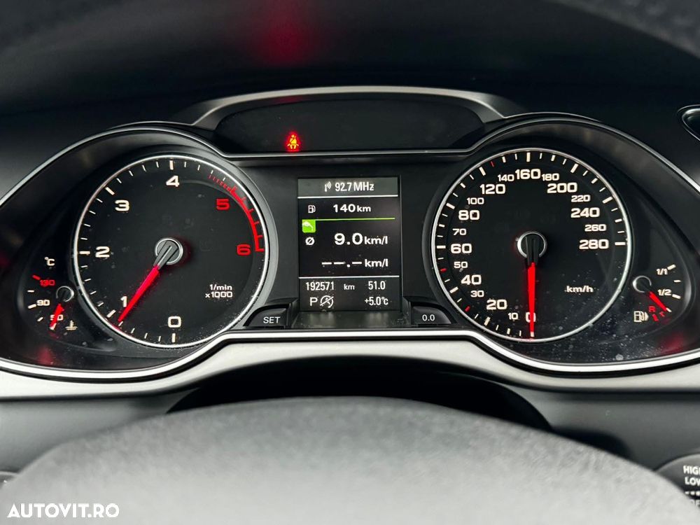 Audi A4 Avant 2.0 TDI DPF multitronic S line Sportpaket - 4