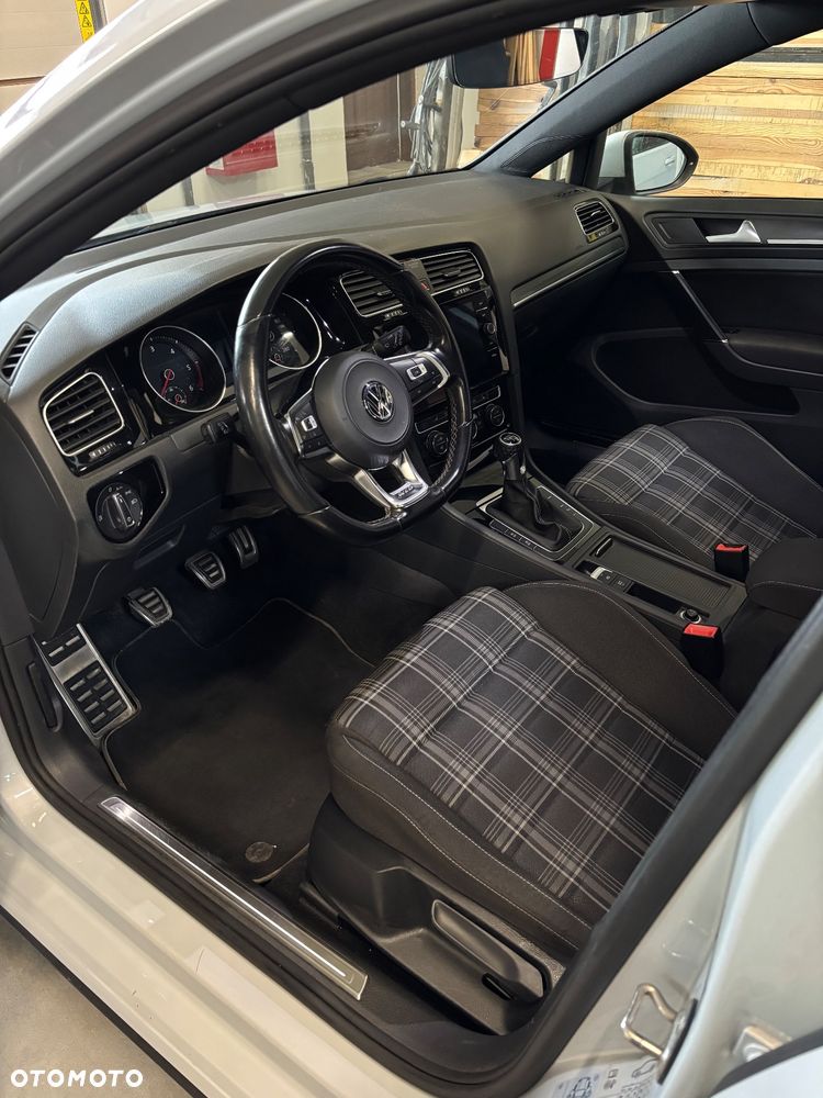 Volkswagen Golf GTD (BlueMotion Technology) - 7