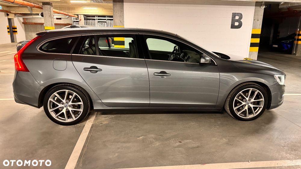 Volvo V60 D3 Geartronic RDesign - 3