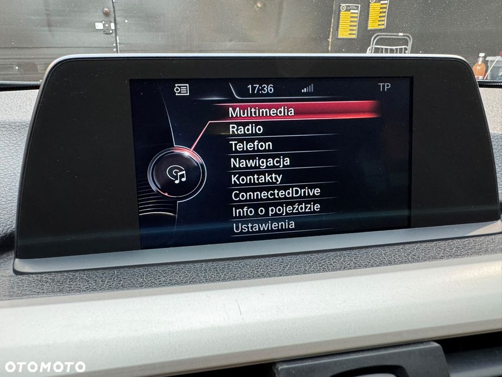 BMW Seria 3 320d xDrive - 17
