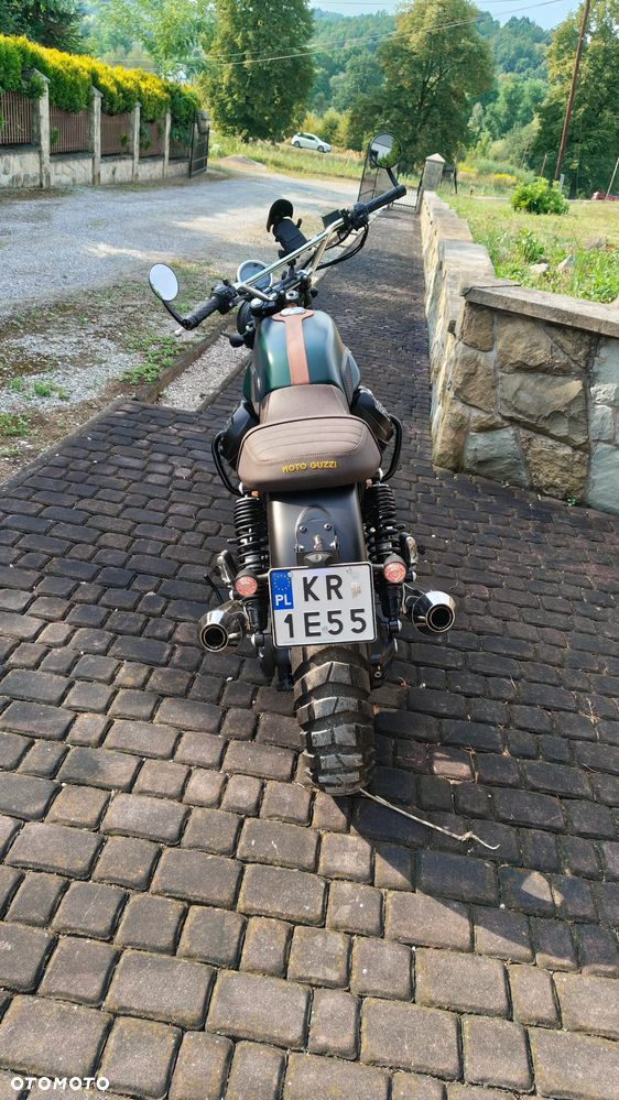 Moto Guzzi V7 - 4