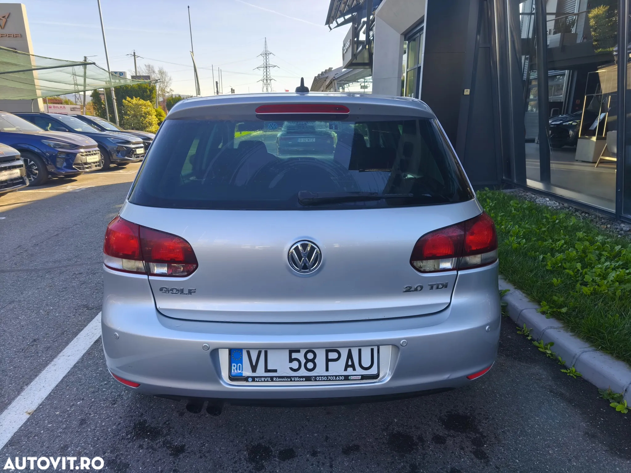 Volkswagen Golf 2.0 TDI Highline DSG - 4