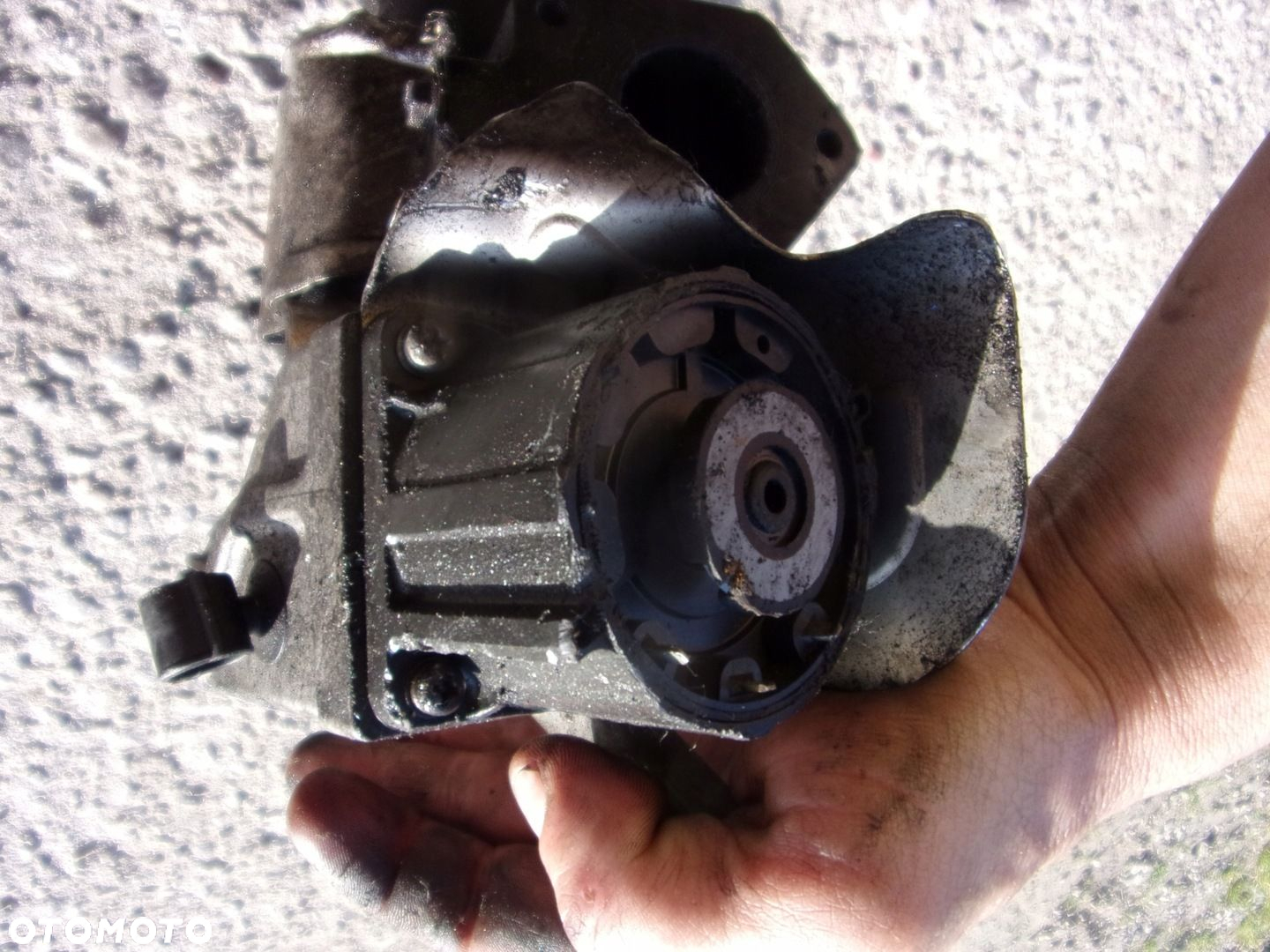 BMW 2.0 D TURBOSPRĘŻARKA 4727470 - 4