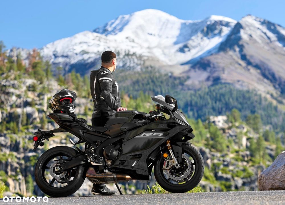 Yamaha R9 - 5
