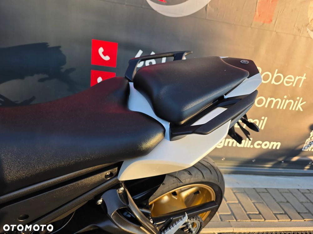 Yamaha FZ8 - 23