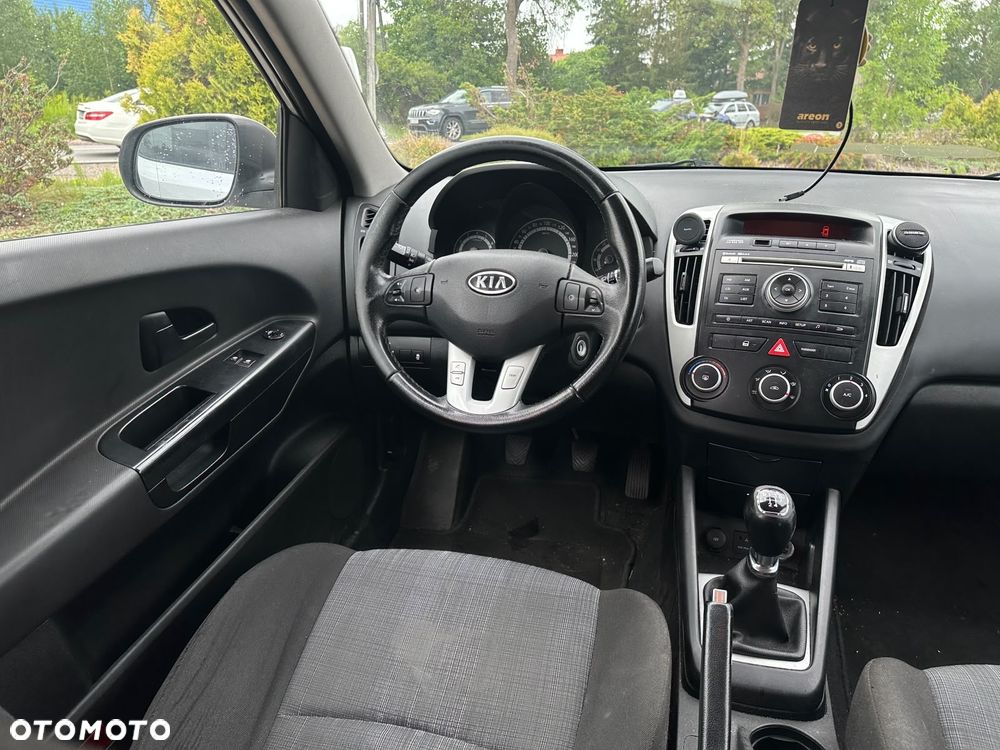 Kia Ceed 1.4 CVVT Attract - 7