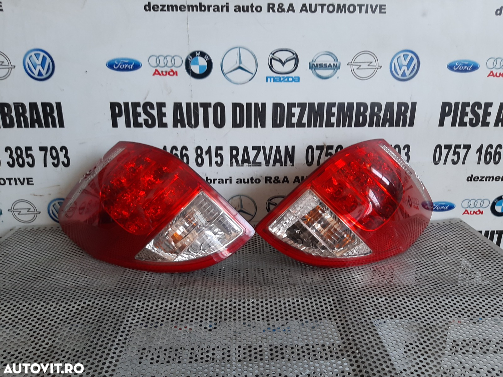 Stopuri Lampa Stop Tripla Stanga Dreapta Toyota RAV 4 An 2006-2010 LED Dezmembrez Toyota RAV 4 - 3