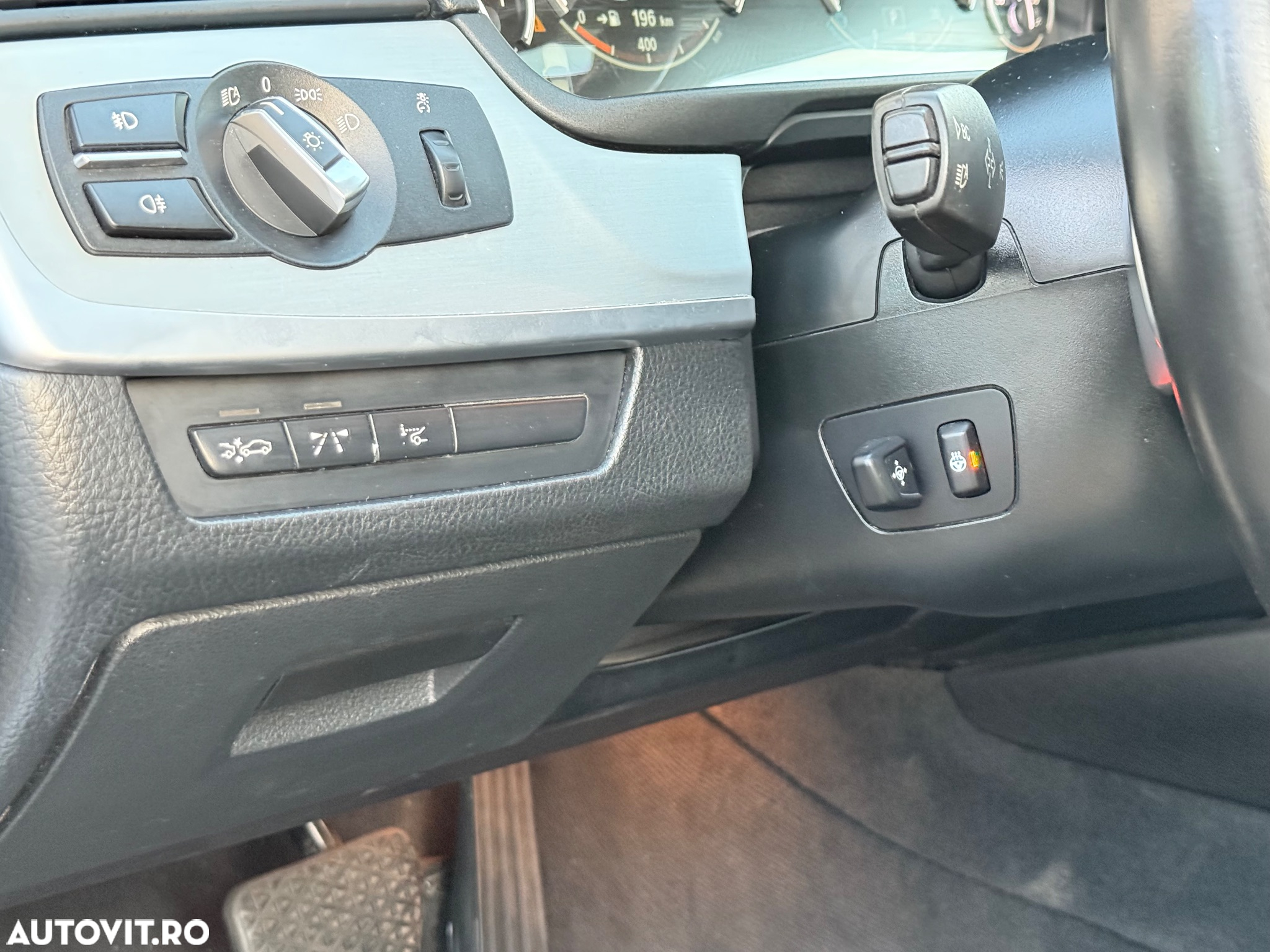 BMW Seria 5 520d xDrive - 31