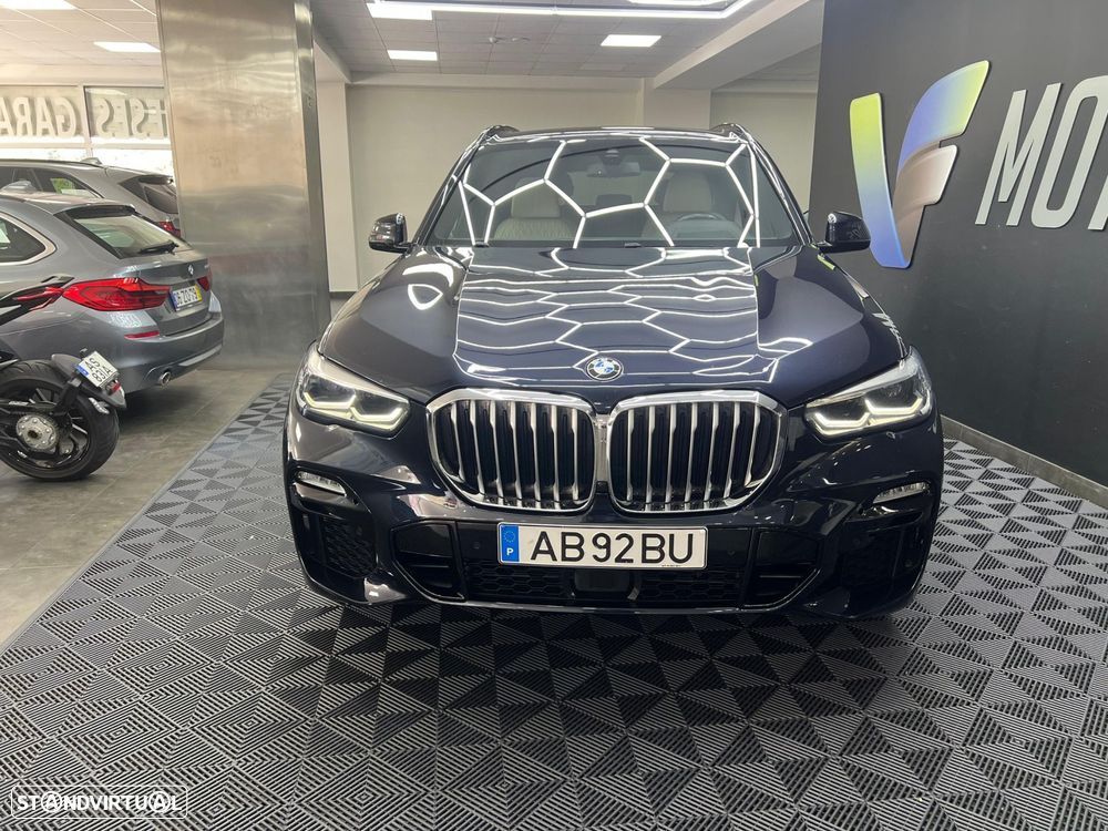 BMW X5 30 d xDrive Pack M 50 anos - 4