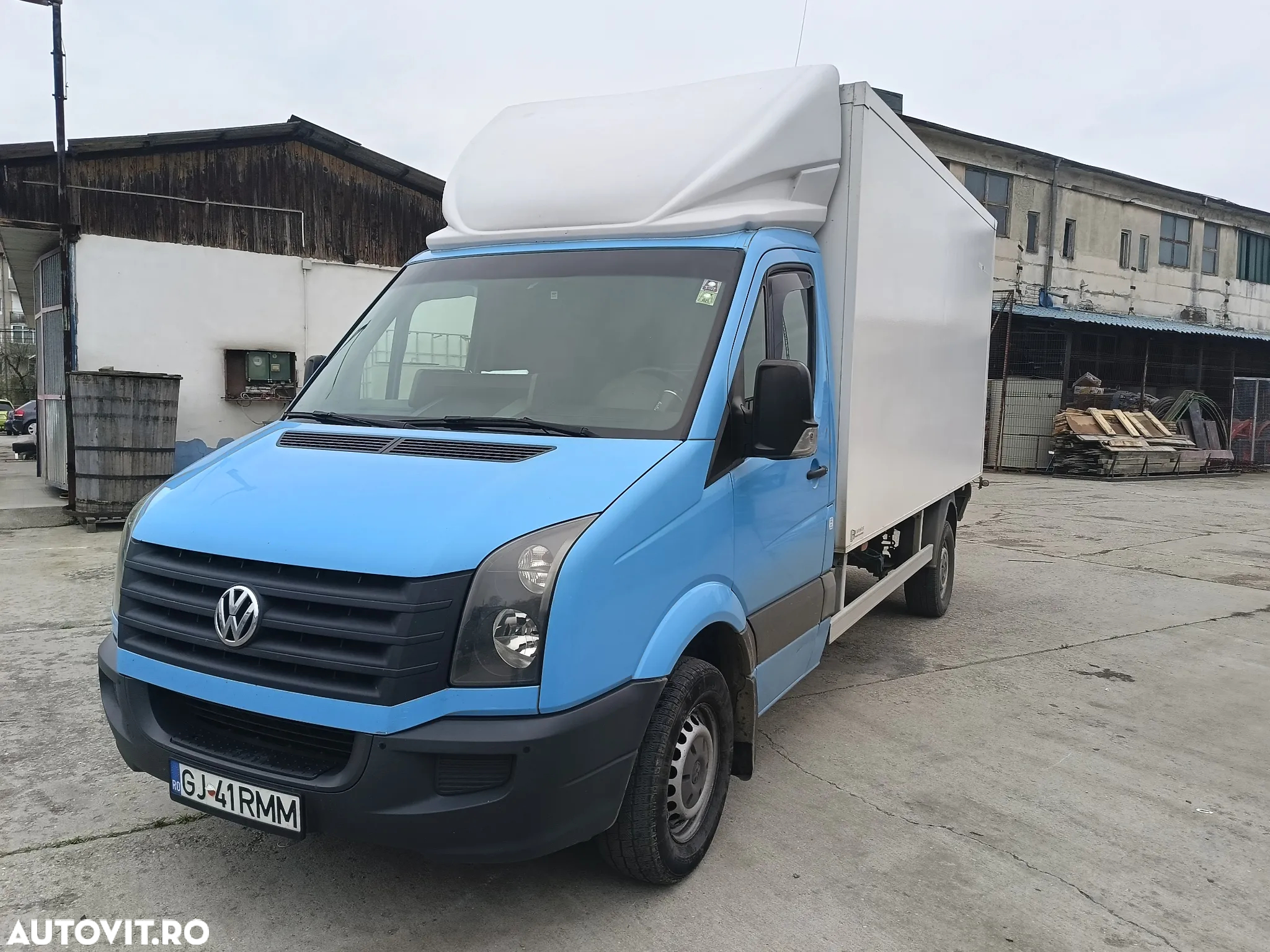 Volkswagen Crafter - 2