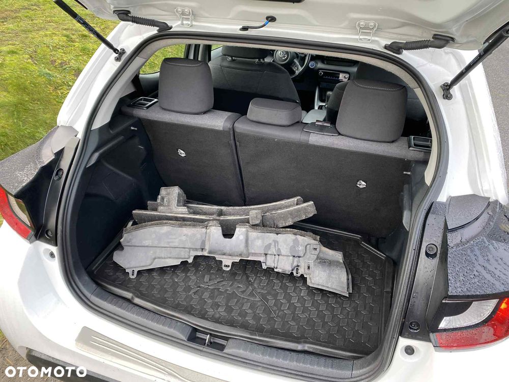 Toyota Yaris 116 1.5 VVT-i Business Edition - 21