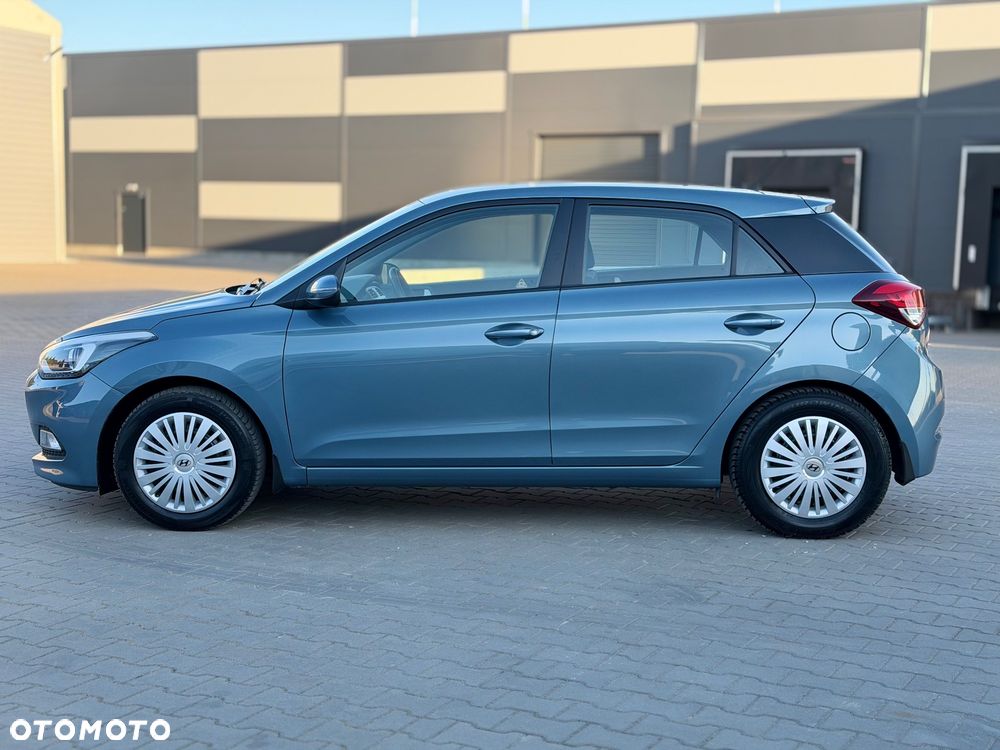 Hyundai i20 1.4 Comfort EU5 - 9