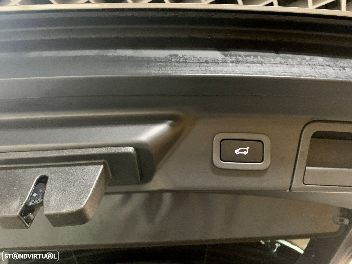Land Rover Range Rover Velar 2.0 D R-Dynamic S - 38