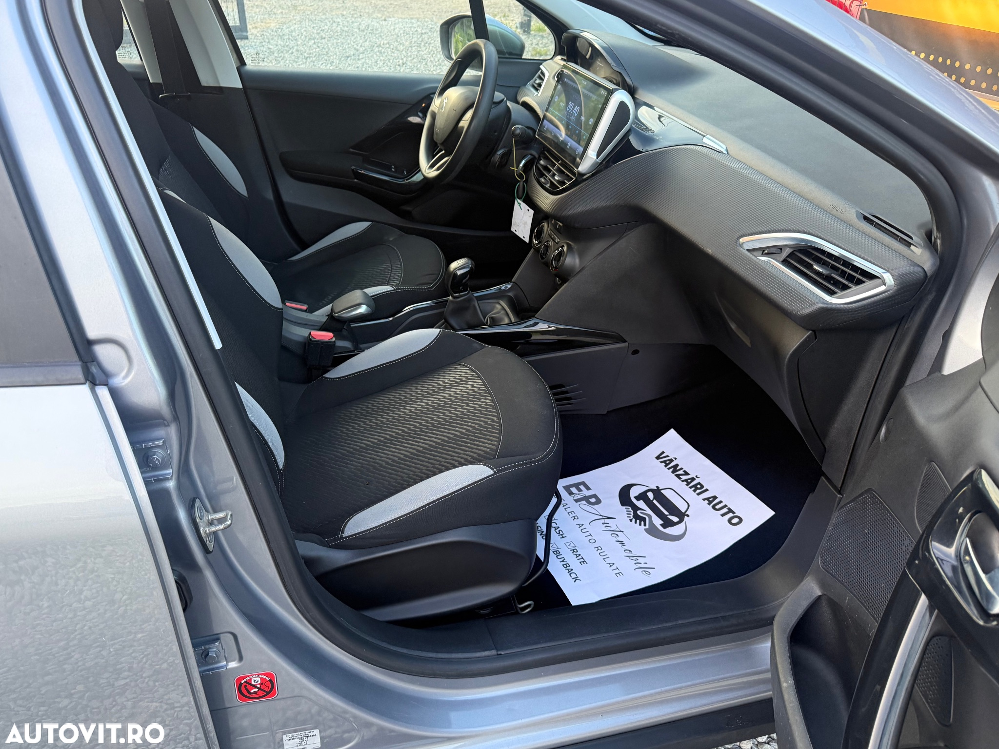 Peugeot 2008 1.2 L PureTech STT Active - 13