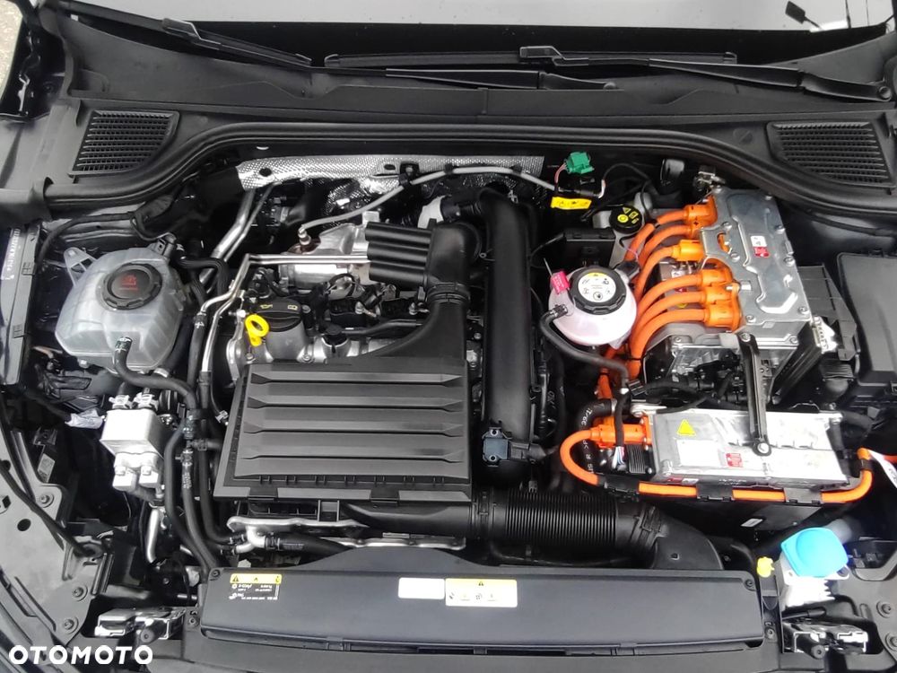 Volkswagen Golf VIII 1.4 TSI Plug-In Hybrid Style DSG - 36