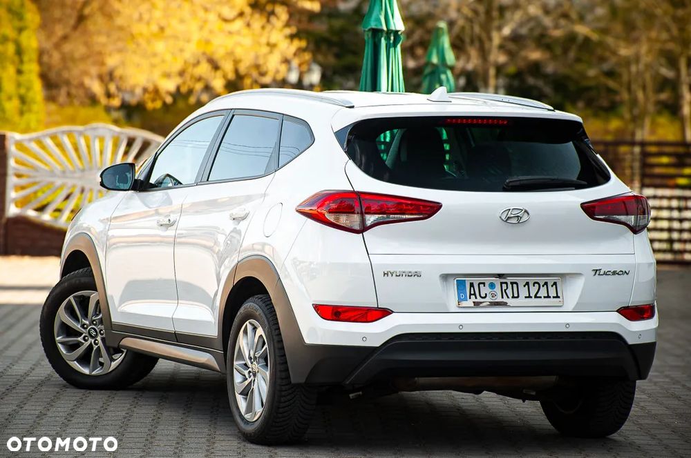 Hyundai Tucson blue 1.6 GDi 2WD Navi - 10