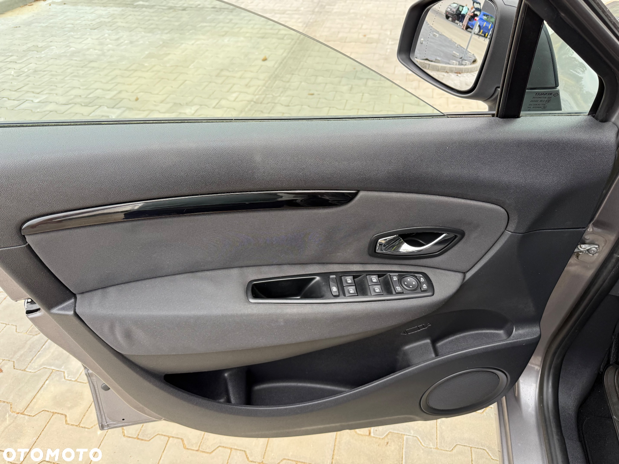 Renault Grand Scenic ENERGY dCi 130 BOSE EDITION - 9