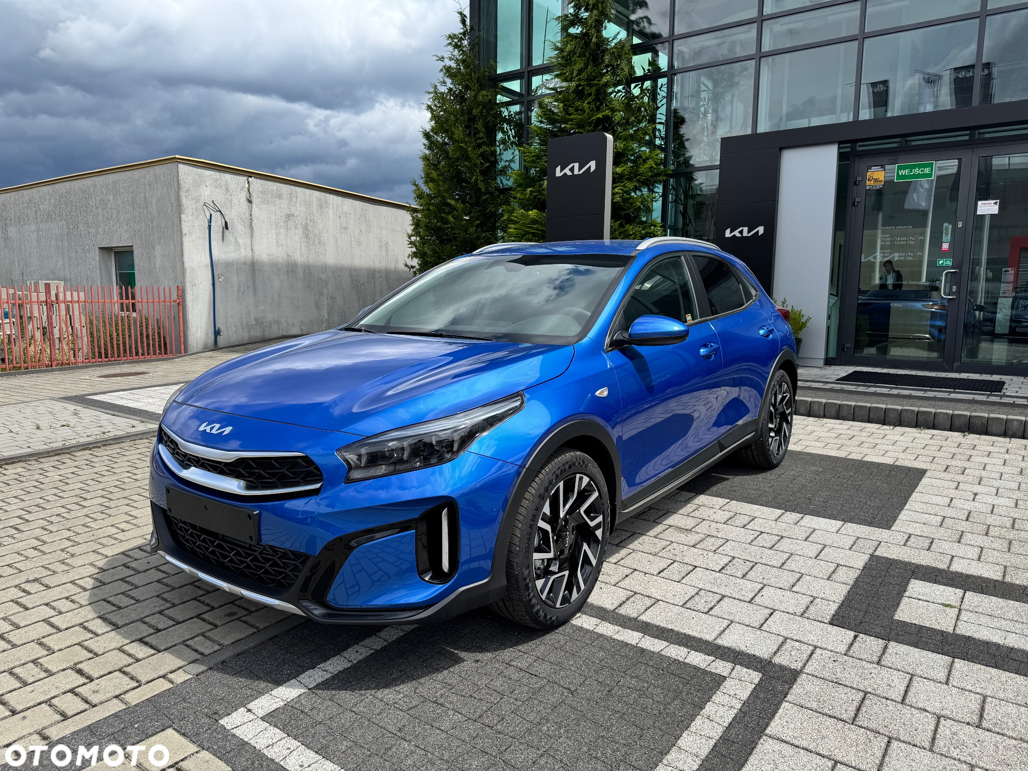 Kia XCeed 1.5 T-GDI M - 4