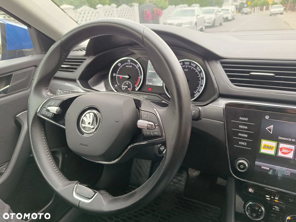 Skoda Superb 2.0 TDI Ambition - 23