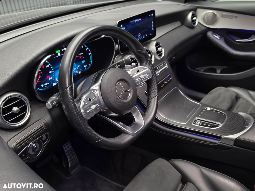 Mercedes-Benz GLC 300 de 4Matic 9G-TRONIC AMG Line Plus - 37