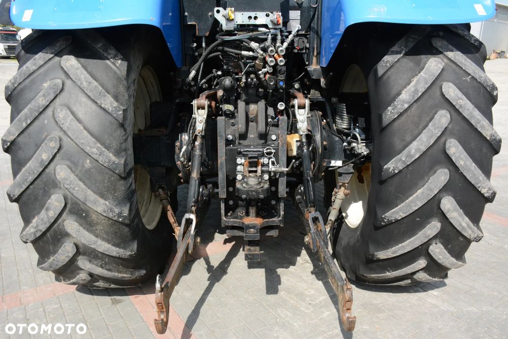 New Holland T7.210 / 2014 / 6960 mh / Klimatyzacja / Szybkozłącza / Bardzo dobry stan - 10