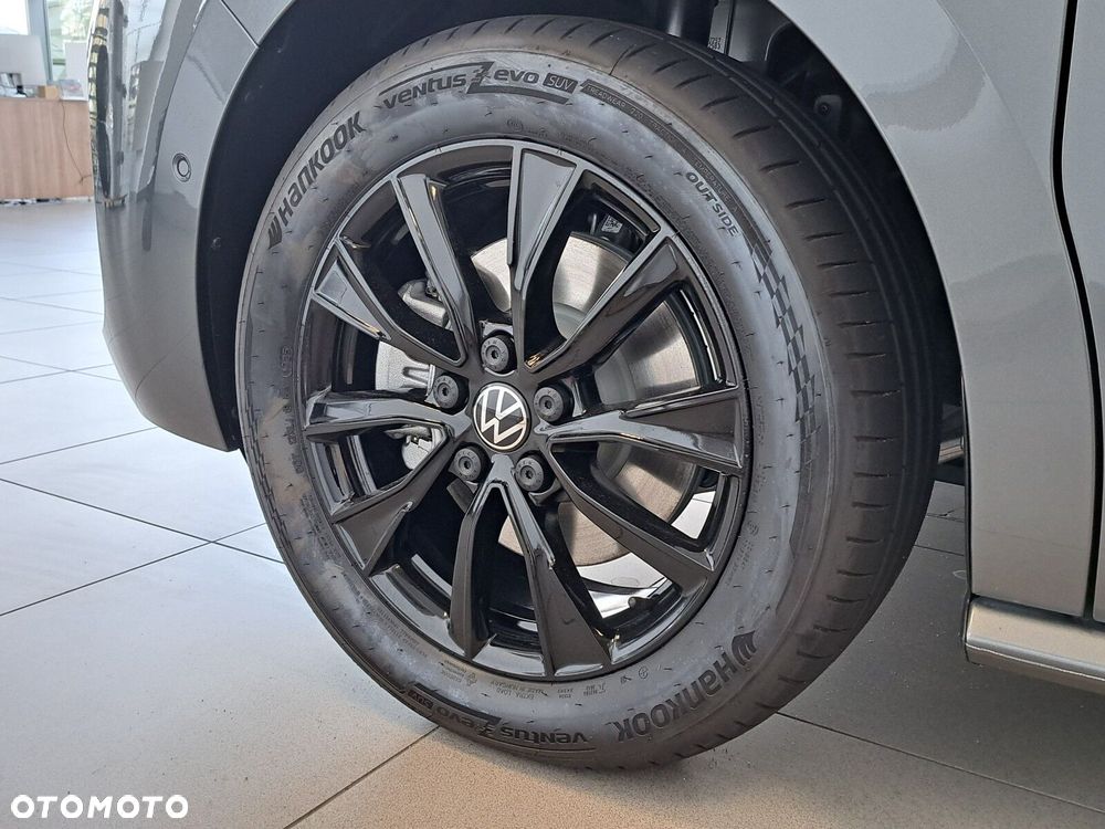 Volkswagen Multivan - 8