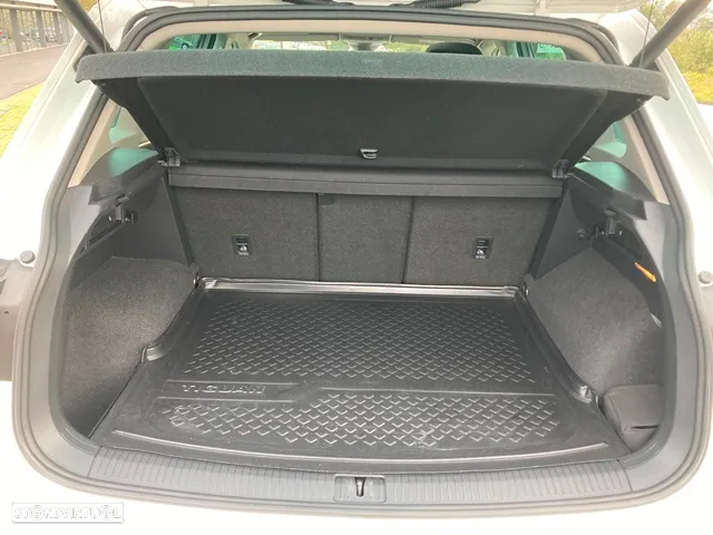 VW Tiguan 2.0 TDI R-Line DSG 4Motion - 40
