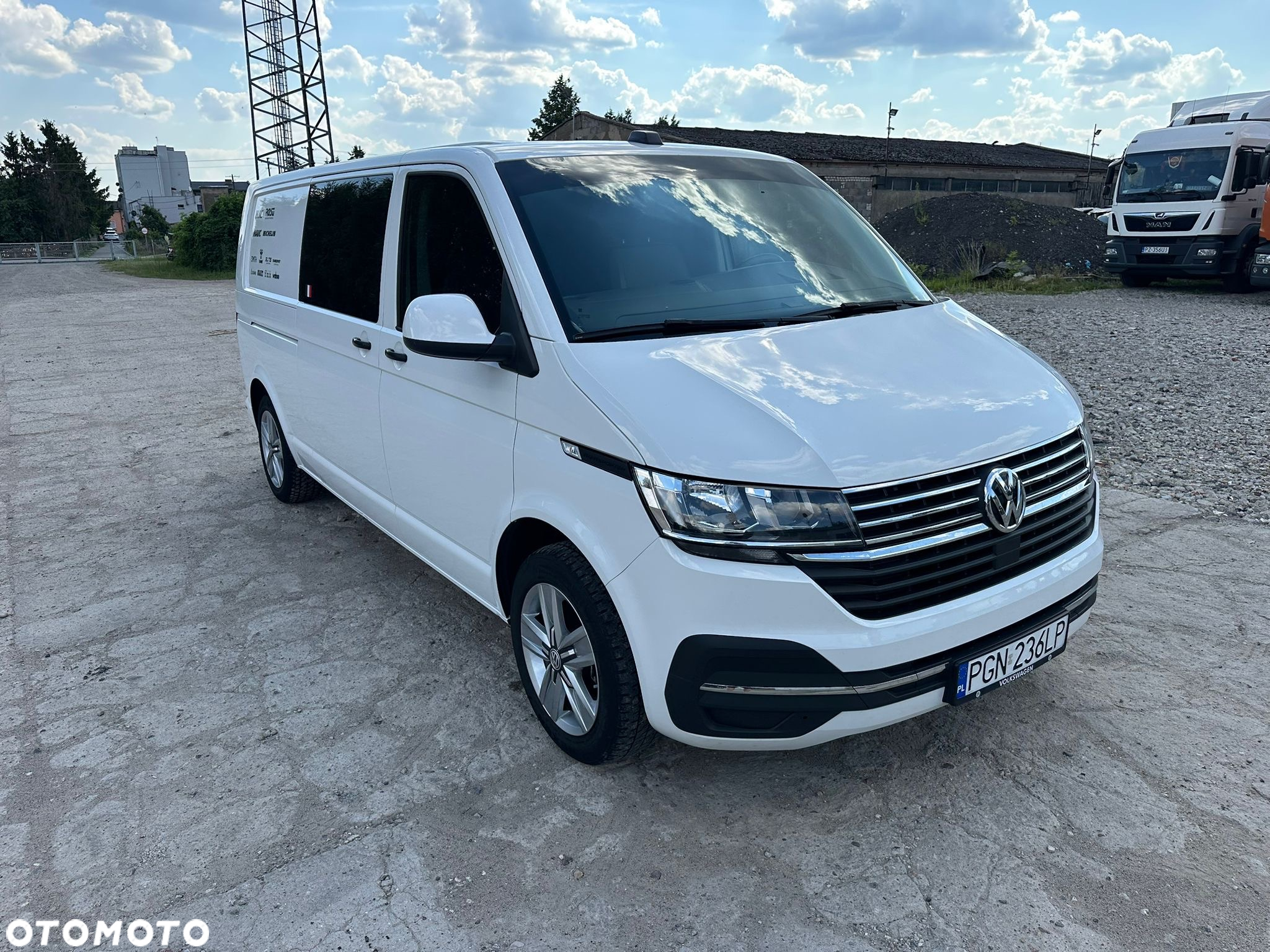 Volkswagen Transporter Caravelle TDI Kurz DSG - 2