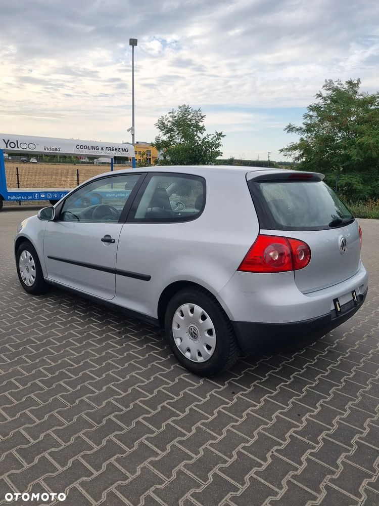 Volkswagen Golf - 2