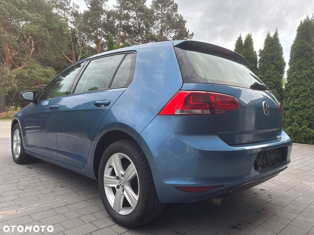 Volkswagen Golf 2.0 BlueTDI Comfortline - 12