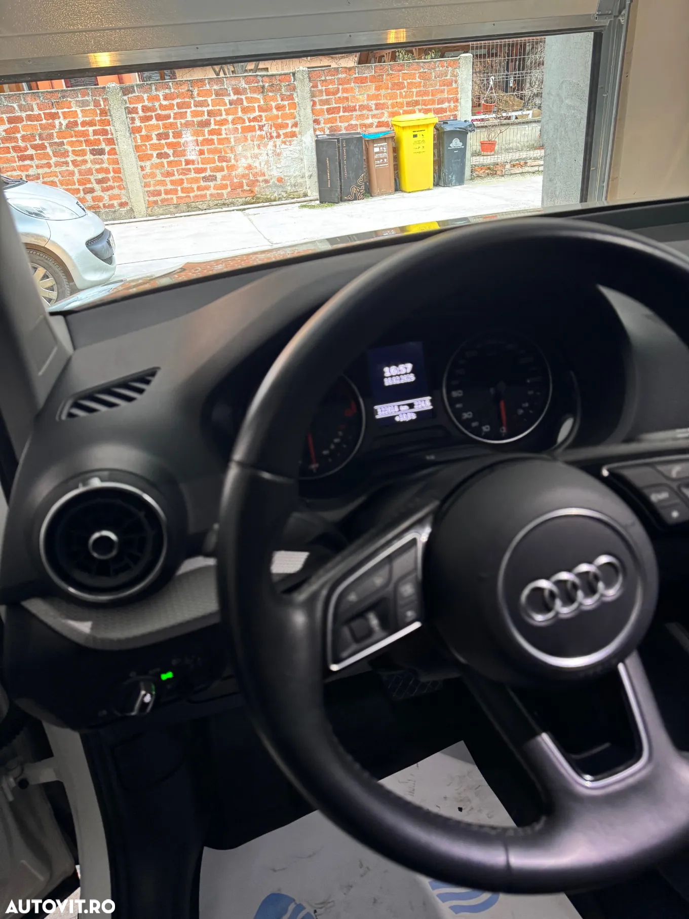 Audi Q2 1.0 TFSI S tronic Basic - 4