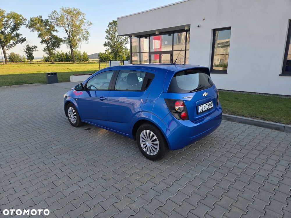 Chevrolet Aveo 1.4 16V LT - 8