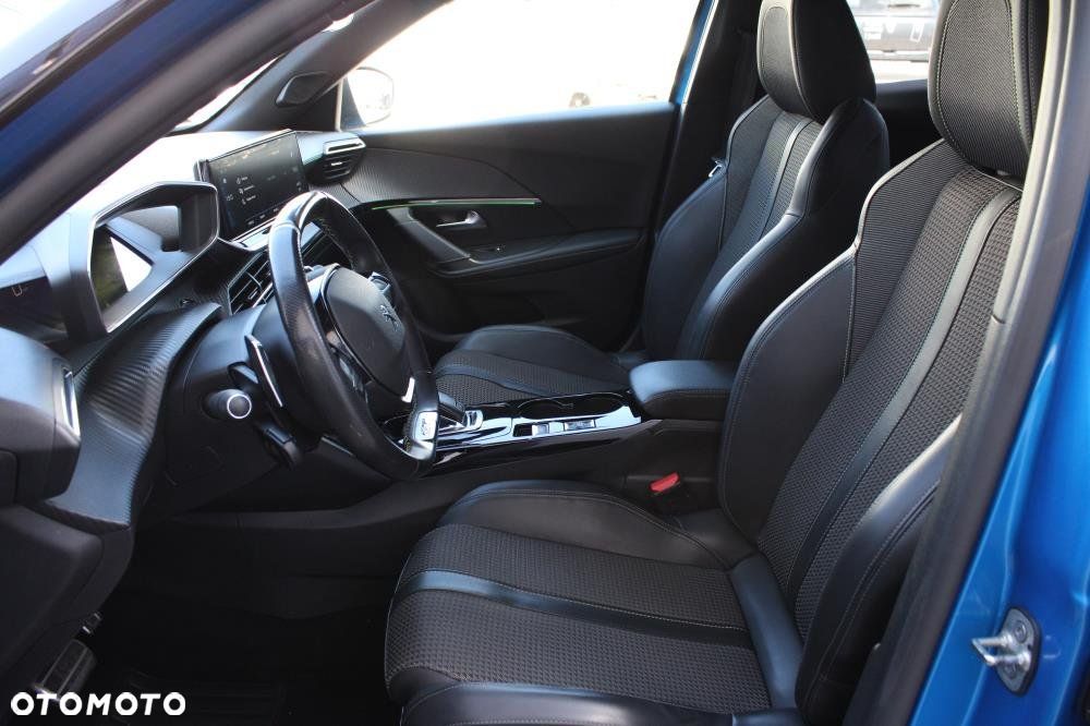 Peugeot 2008 - 11