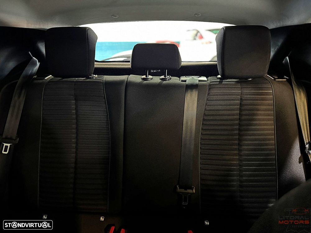 Peugeot 208 1.2 PureTech Active Pack - 36
