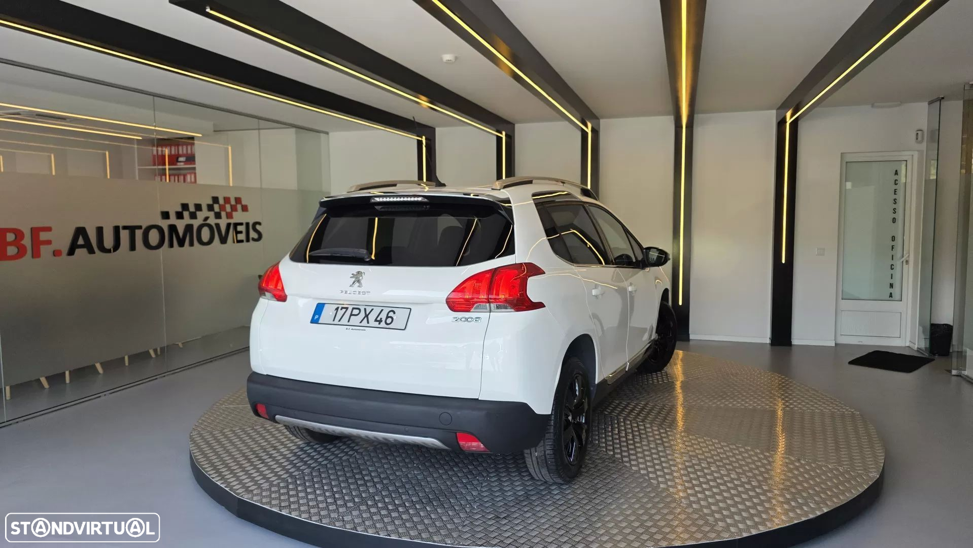 Peugeot 2008 1.4 HDi Allure - 16