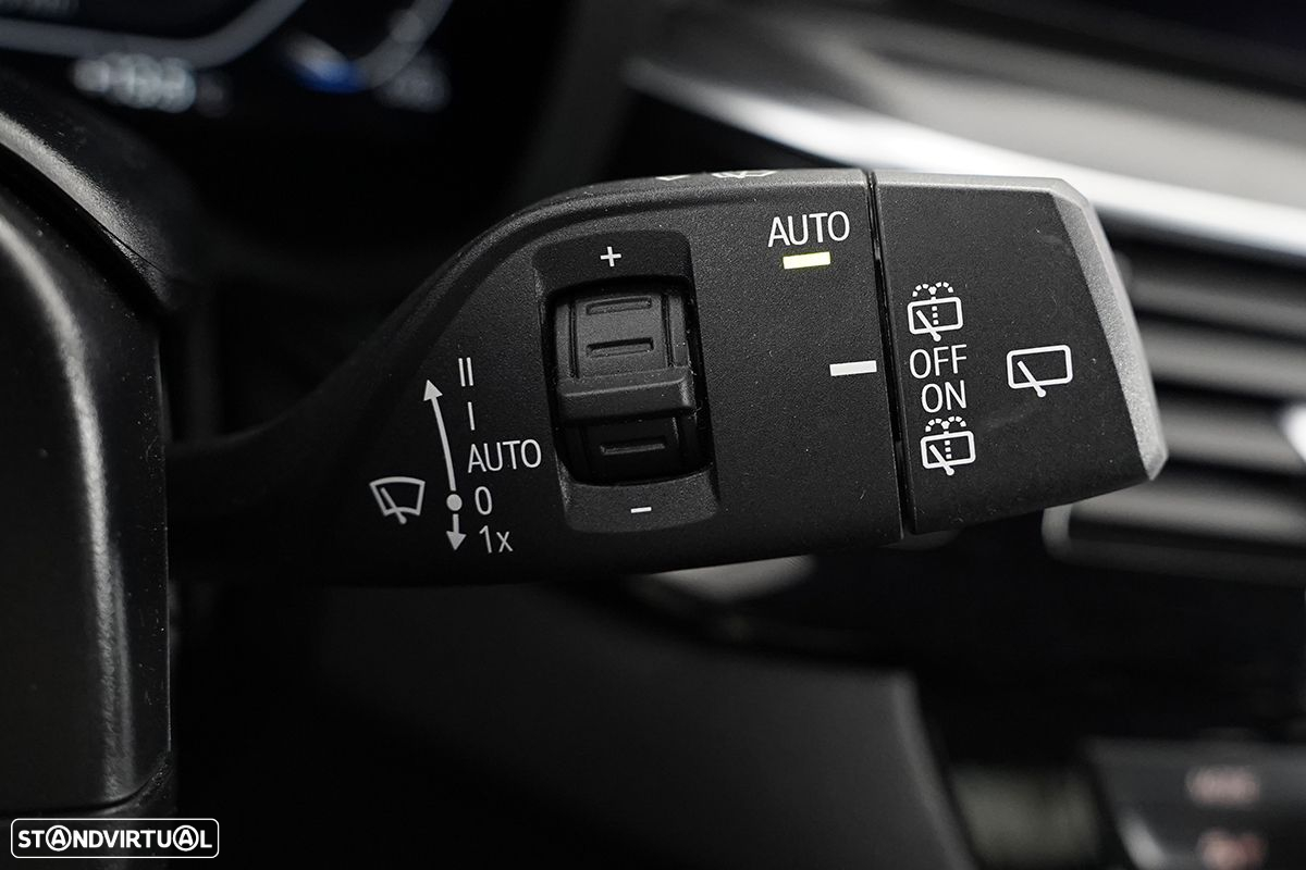 BMW 520 d Pack Desportivo M Auto - 22