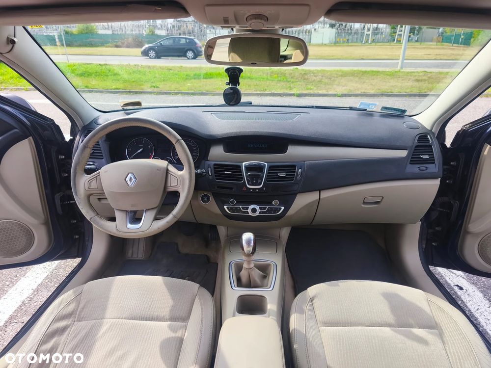 Renault Laguna 2.0 dCi Privilege - 6