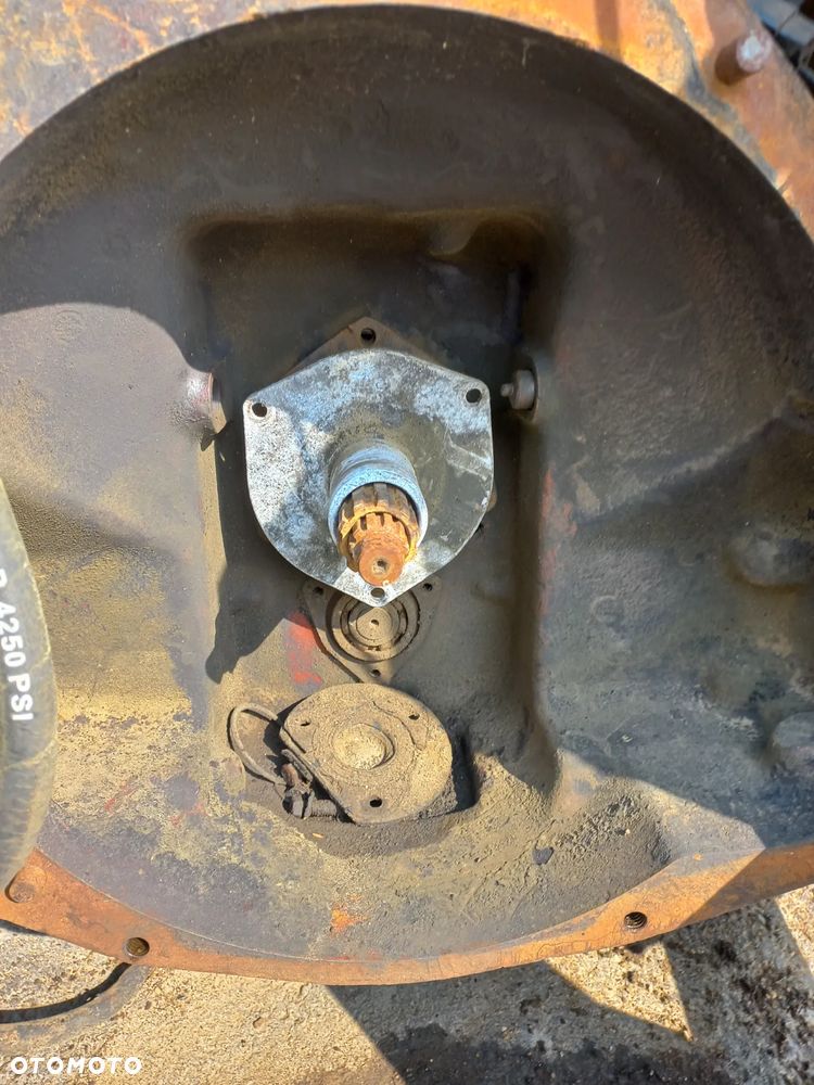 Części Case Interntional 595,495,695,795,895,995,D206,SKRZYNIA BIEGÓW,wałek,tryb,atak,most,zwolnica,silnik,pompa,podnośnik,kabina 956xl,744,844,955,745,POMPA WTRYSKOWA,most,carraro 707 std,apl,1287200,c3,wom,585,3210,3220,3230, - 16